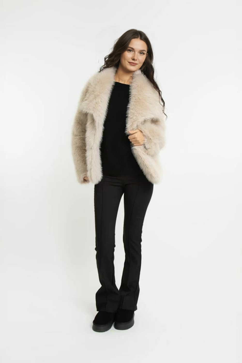 Mākslīgās kažokādas jaka