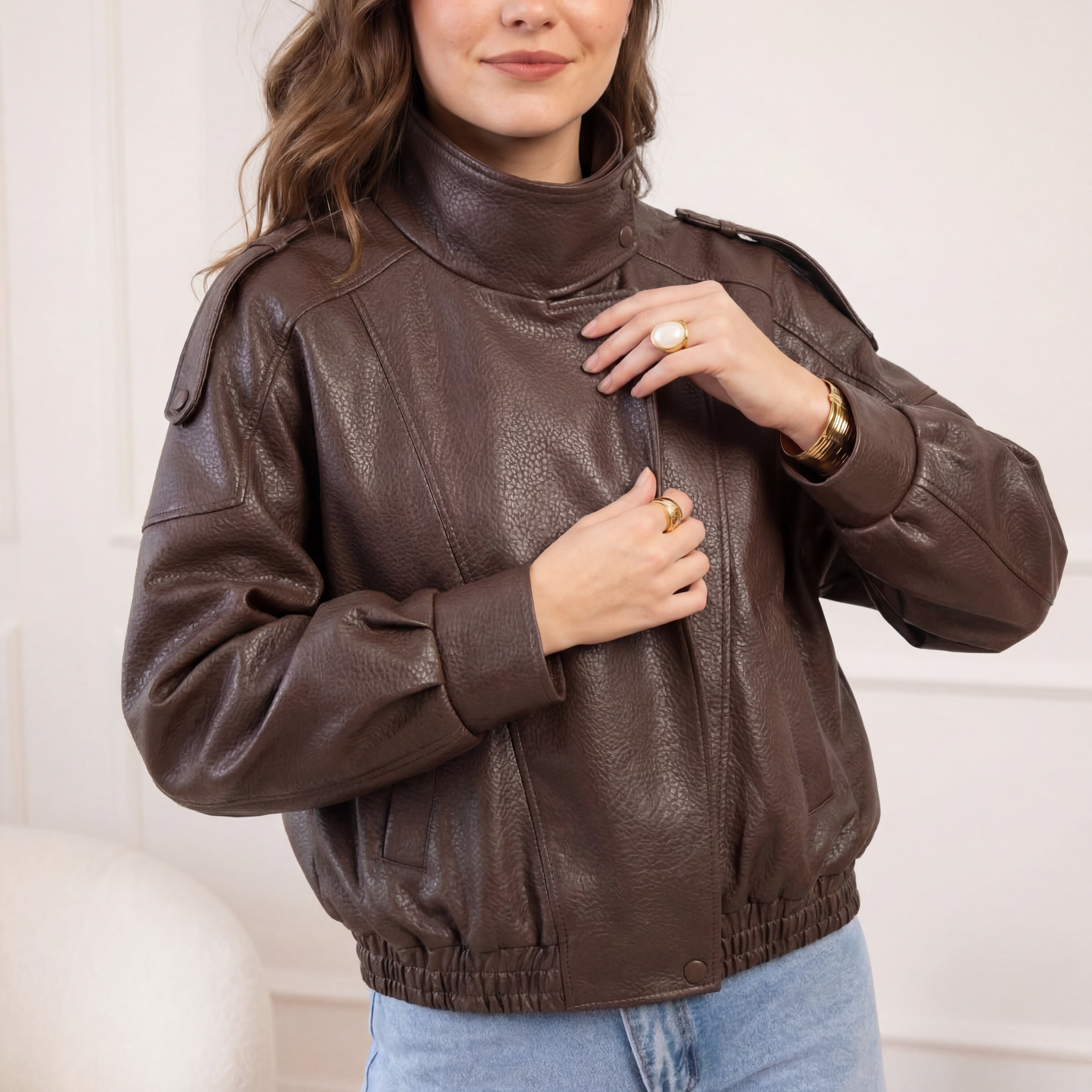 Carla asimetriskā ādas jaka