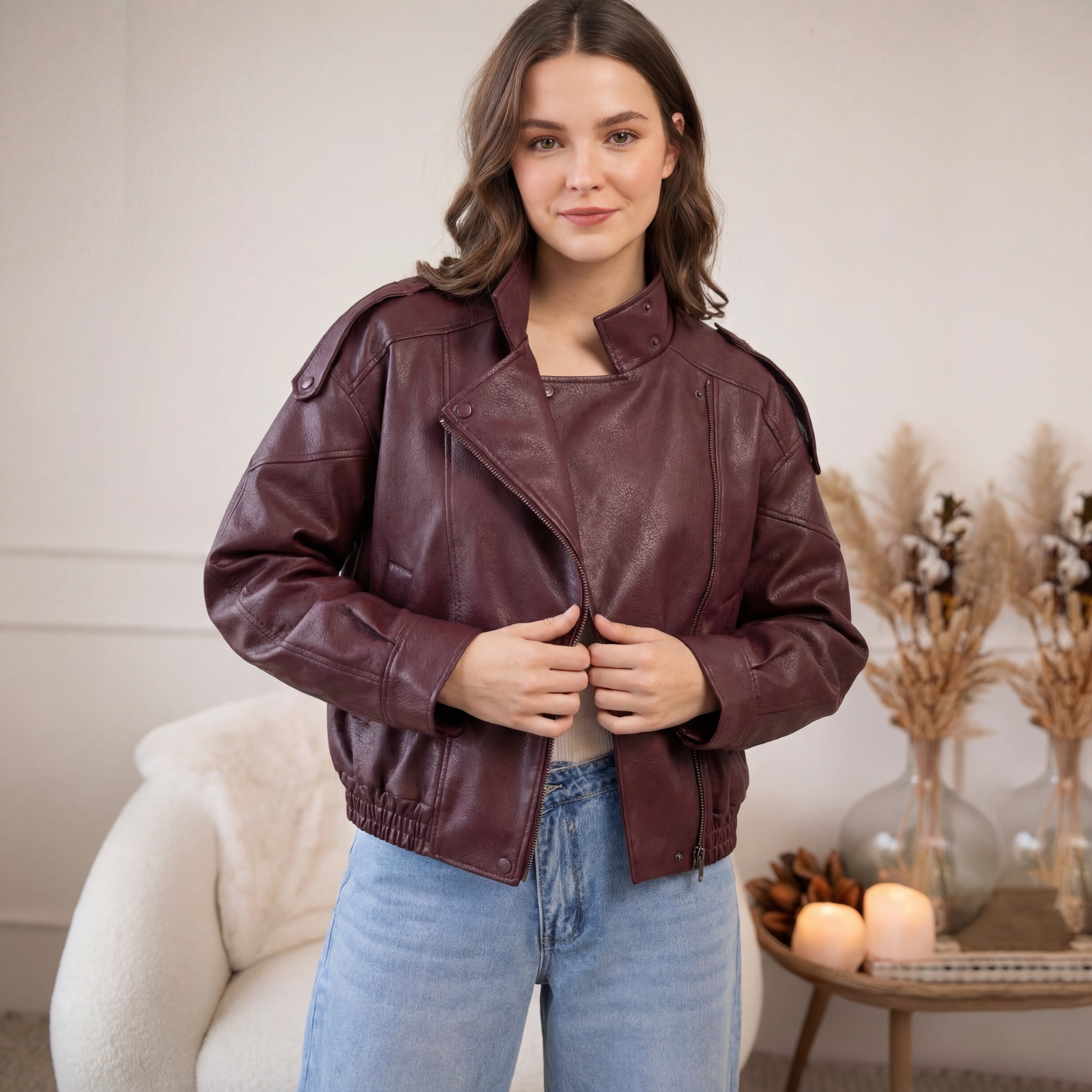 Carla asimetriskā ādas jaka