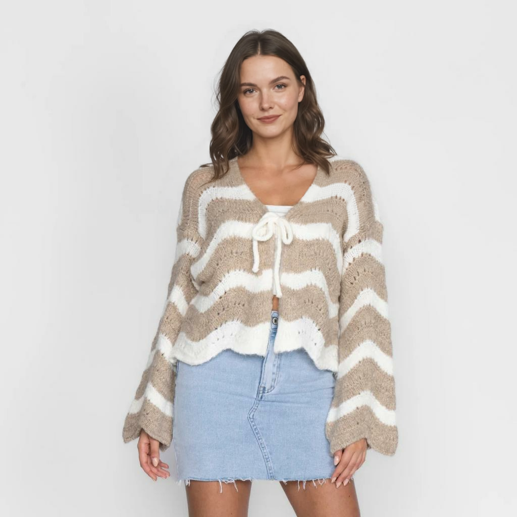 Mājīgs viļņots kardigans