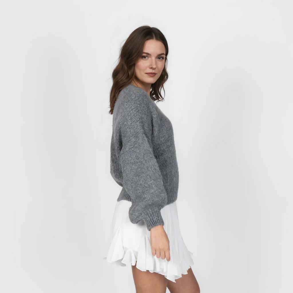 Būtisks lielizmēra adījums