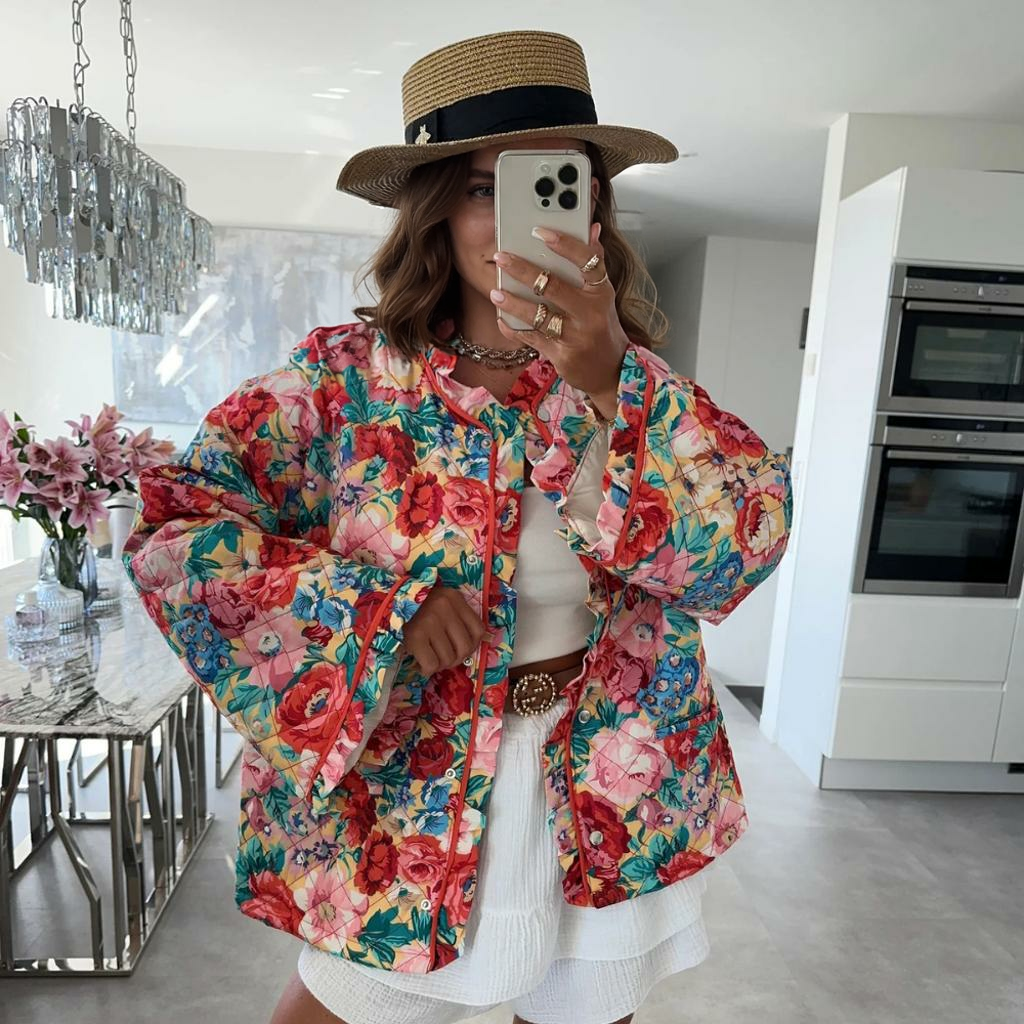 MIRELLA | Stepēta ziedu jaka ar koka pogām