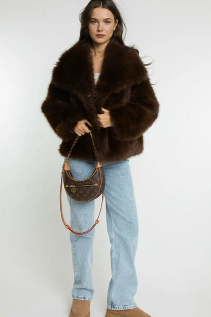 Mākslīgās kažokādas jaka