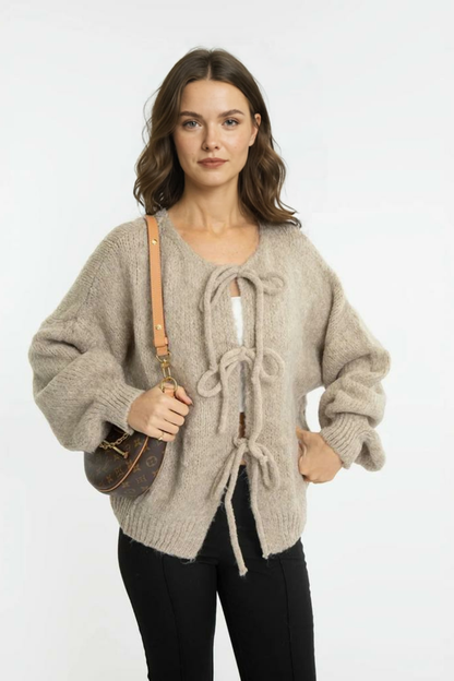 Liela izmēra kardigans ar lokiem