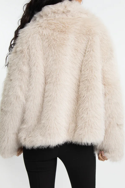 Mākslīgās kažokādas jaka