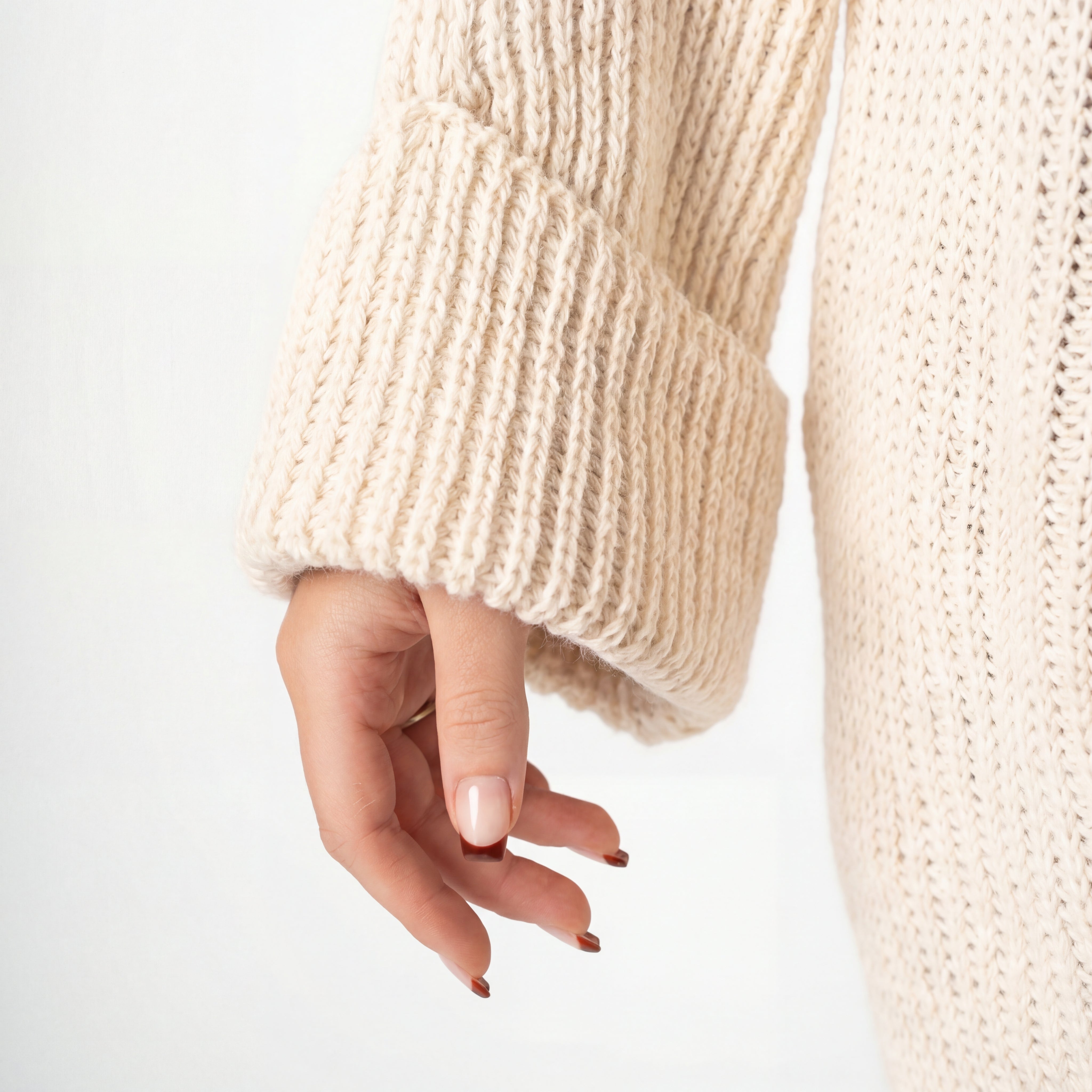 Oversize trikotāžas džemperis – Bēšs