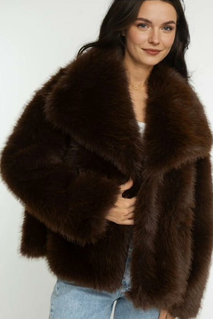 Mākslīgās kažokādas jaka