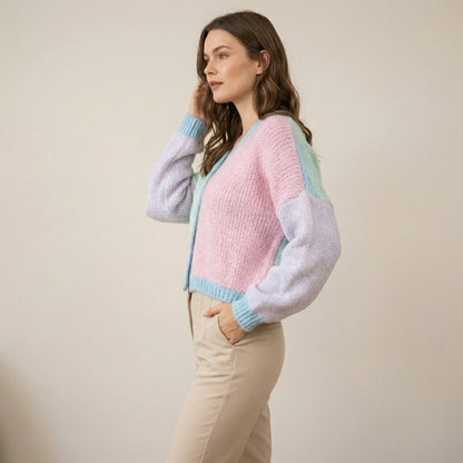 Pasteļtoņa samta lielizmēra kardigans