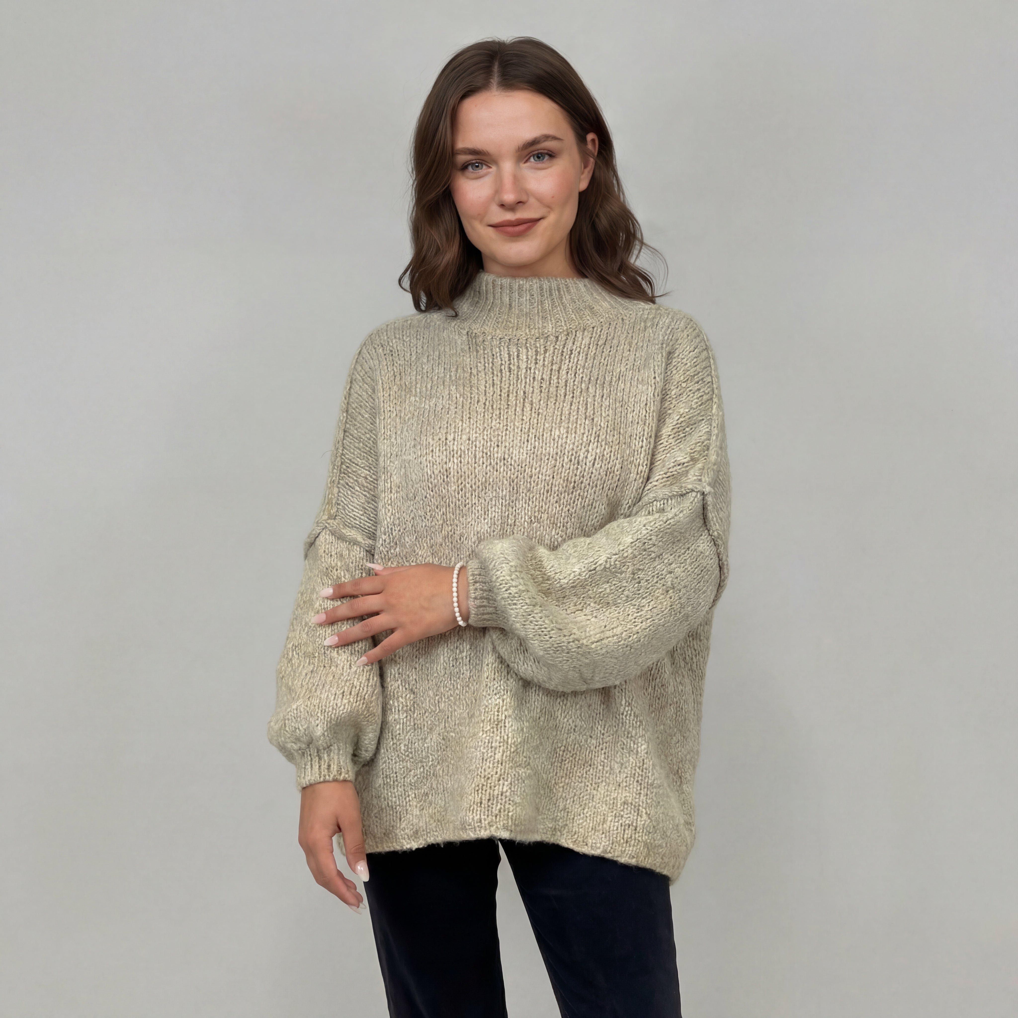 Lielgabarīta džemperis