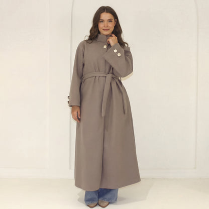 Garš mētelis ar stāvapkakli