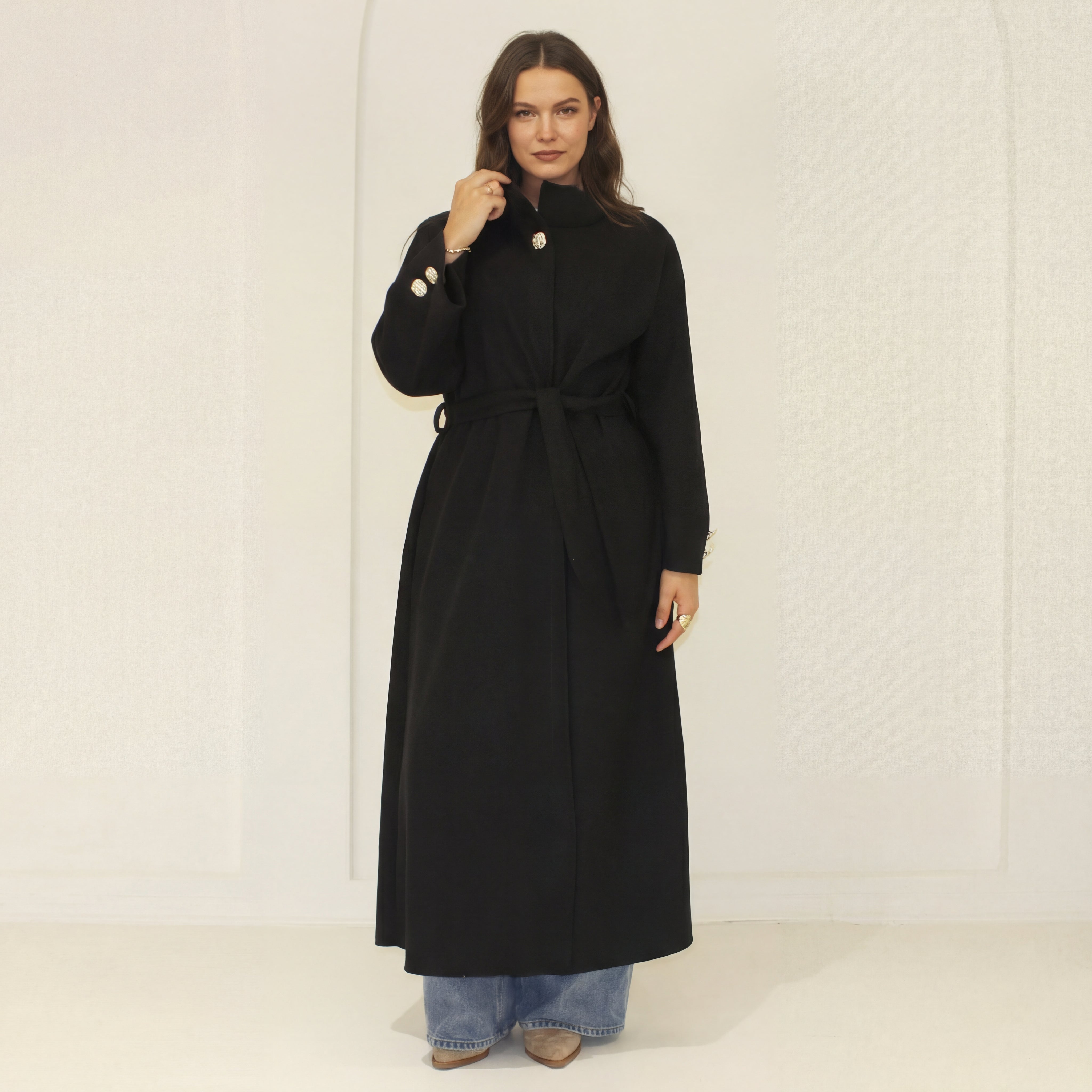 Garš mētelis ar stāvapkakli