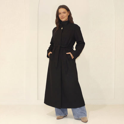 Garš mētelis ar stāvapkakli