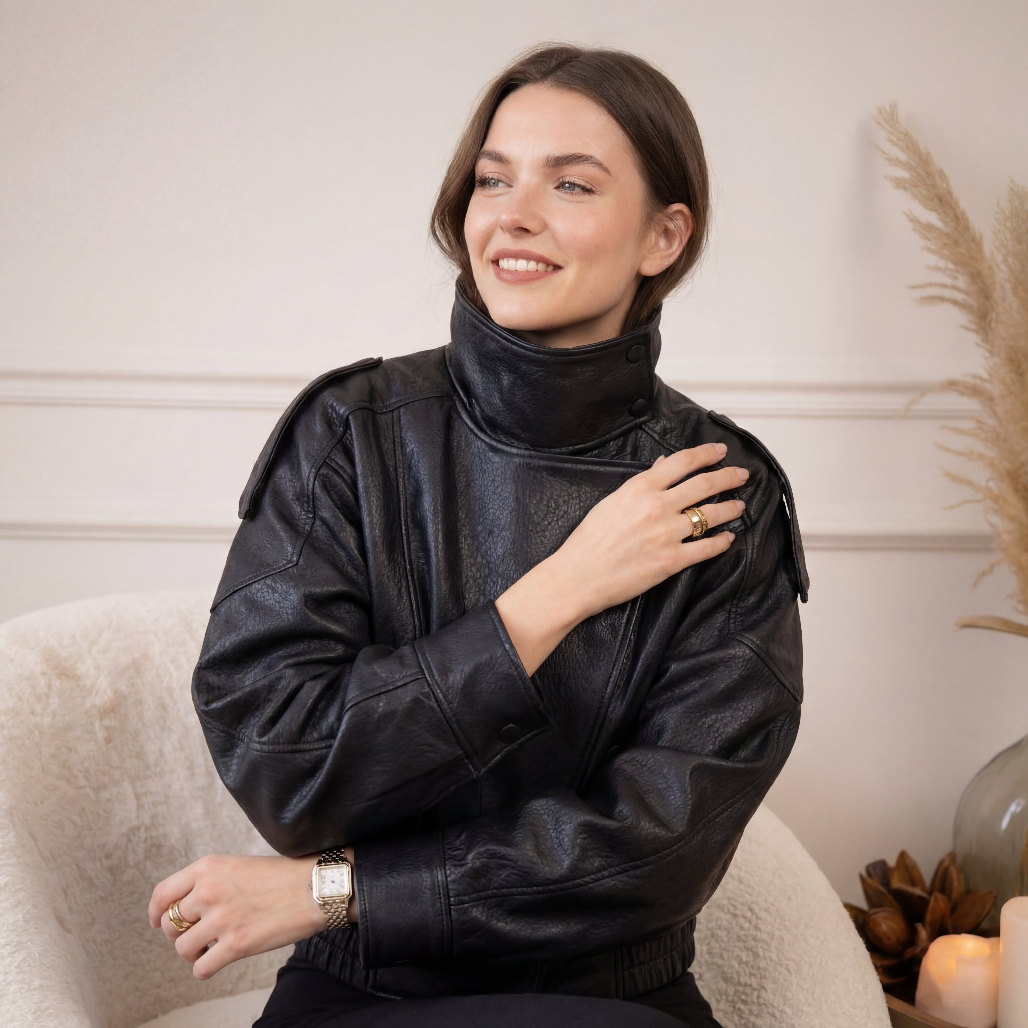 Carla asimetriskā ādas jaka