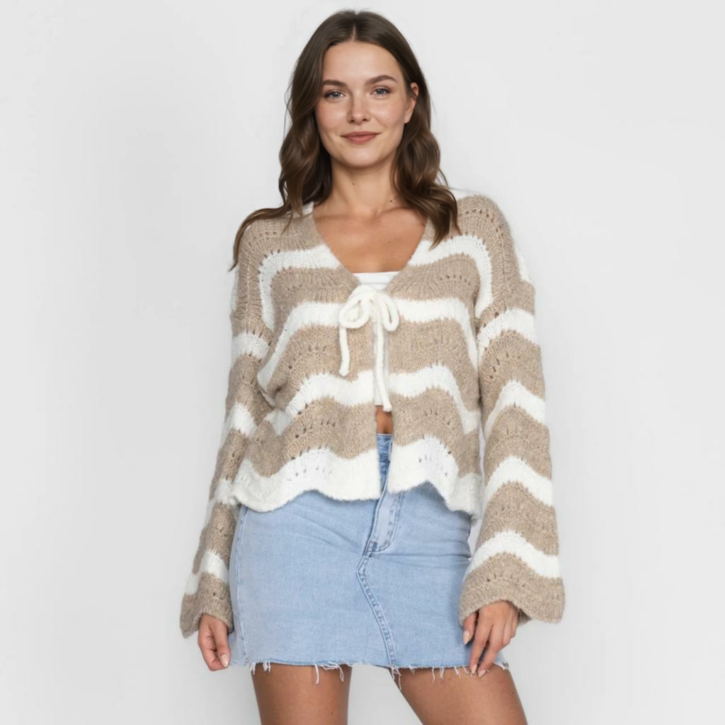 Mājīgs viļņots kardigans