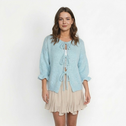 Liela izmēra tulpju kardigans ar bantītēm