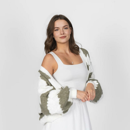 Treknrakstā svītru liela izmēra kardigans