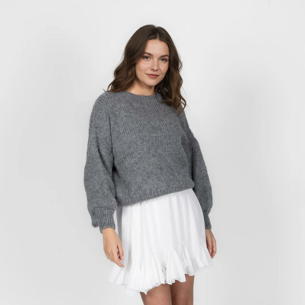 Būtisks lielizmēra adījums